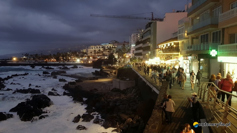15/25 Puerto de La Cruz - kurort turystyczny północnej Teneryfy