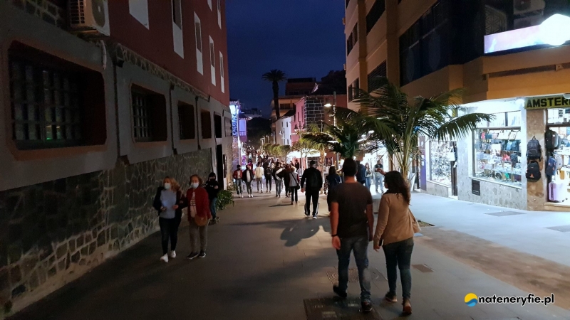 18/25 Puerto de La Cruz - kurort turystyczny północnej Teneryfy