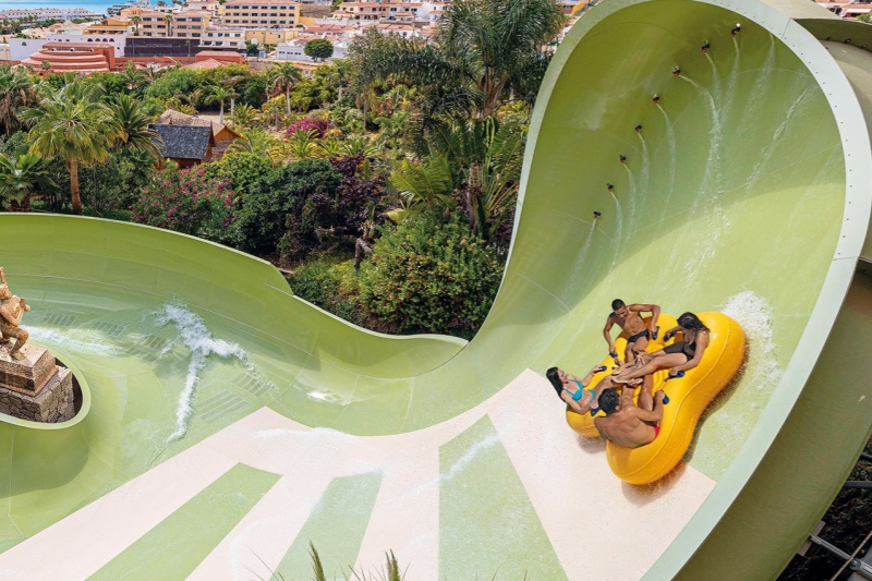 2/4 The Dragon Siam Park