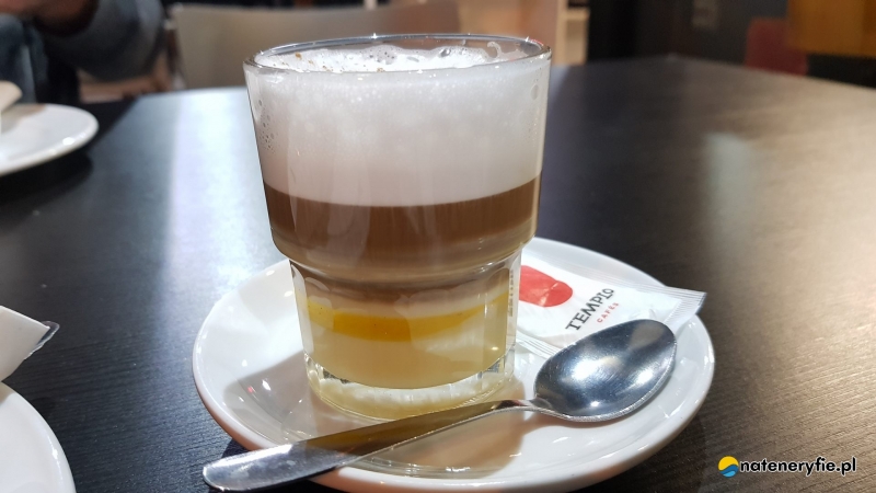 4/5 Kawa barraquito - najpopularniejsza kawa na Teneryfie